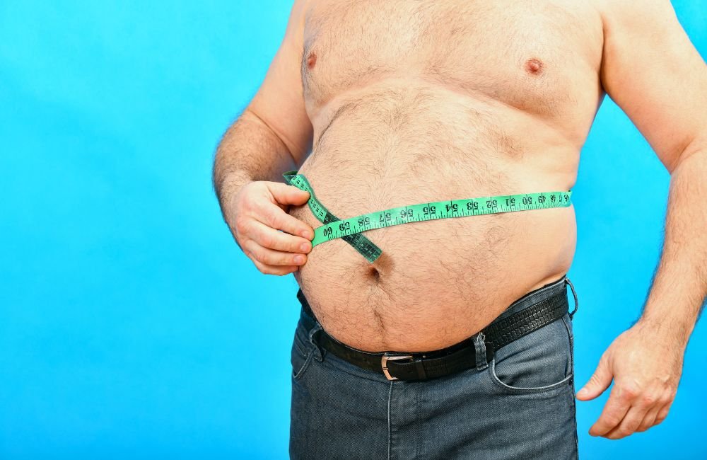 The 10 Worst Habits That Cause Belly Fat, According to Experts