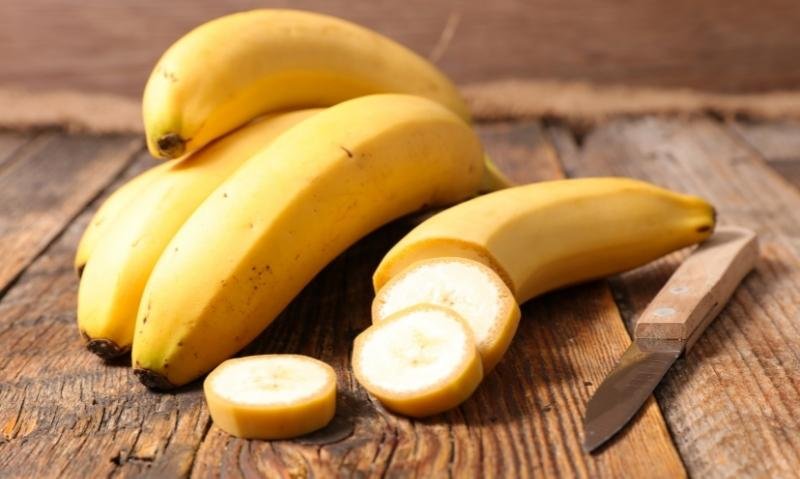 Are Bananas Keto Friendly? We Asked the Expert