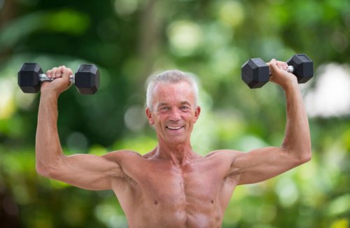 Want to Age Well? Build Functional Strength in 20 Minutes With This 5-Move Dumbbell Workout