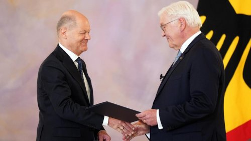 Scholz erhält Entlassungsurkunde – Klöckner sieht Gesellschaft nicht „gänzlich abgebildet“