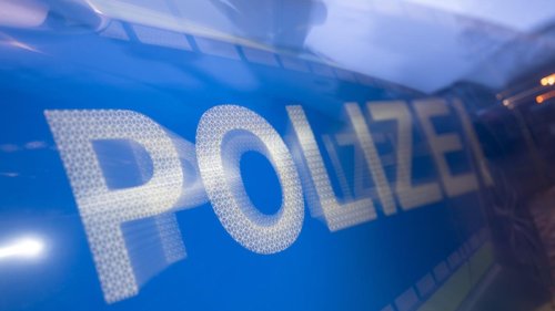 Geldtransporter auf Supermarkt-Gelände in der Nähe von Hamburg überfallen
