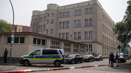 21-Jähriger schießt an Schule in Bremerhaven mit Armbrust – verletzte Person in Lebensgefahr