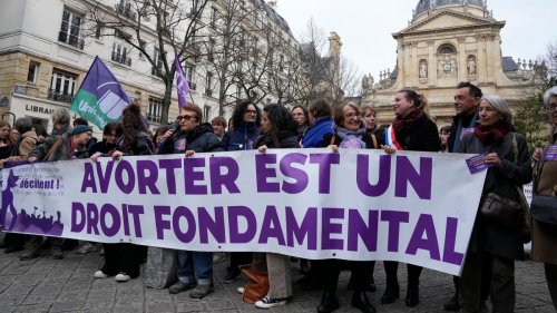 Frankreichs Senat stimmt für Aufnahme der Freiheit zur Abtreibung in die Verfassung