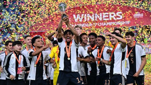 Sieg im Elfmeterschießen – deutsche U17 jubelt als Europameister