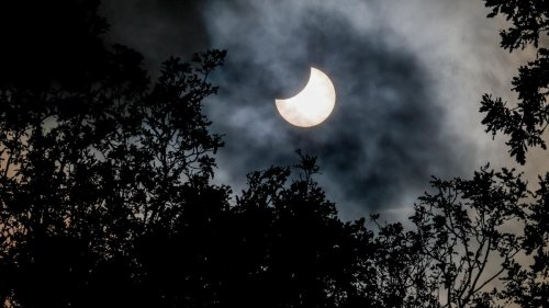 Wo und wann Sie die partielle Sonnenfinsternis am Samstag am besten sehen