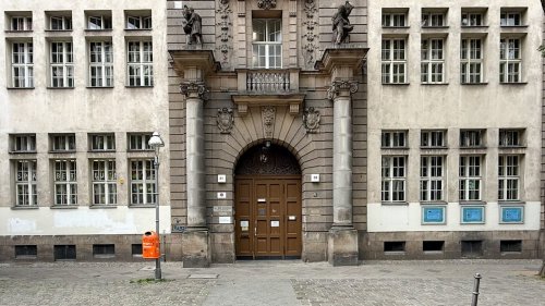 Grundschüler mobben schwulen Lehrer – Grünen-Politikerin fürchtet „rassistische Narrative“