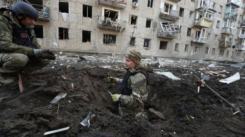 Russland greift aus der Luft an, Ukraine meldet Explosionen und zahlreiche Opfer