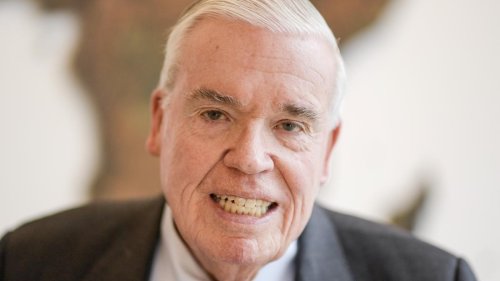 Großaktionär Kühne kritisiert Lufthansa scharf
