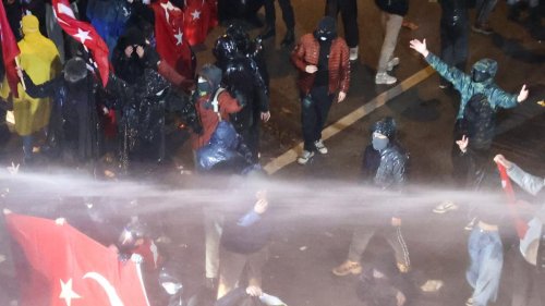 Gericht ordnet Inhaftierung von Istanbuler Bürgermeister Imamoglu an