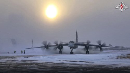 Russland meldet Tote bei Explosionen auf Militärflugplätzen