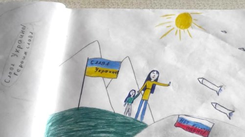 Mädchen malt Antikriegsbild – und muss ins Kinderheim