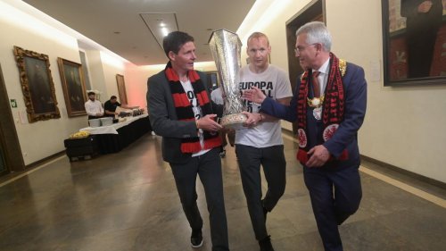 Eintracht erteilt Peter Feldmann de facto Stadionverbot