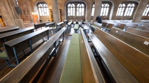 „Die katholische Kirche rast mit diesen Zahlen in den Abgrund ihrer Bedeutungslosigkeit“