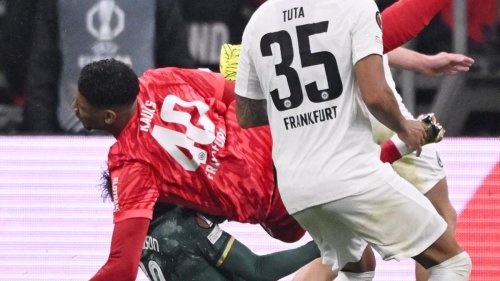 Tottenham trifft vom Punkt – Frankfurt liegt zur Halbzeit zurück