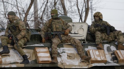 Russland baut Verteidigungslinien an der Grenze zur Ukraine auf