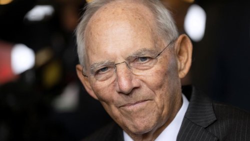 Schäuble plädiert für geringere Sozialleistungen für Asylbewerber in Deutschland