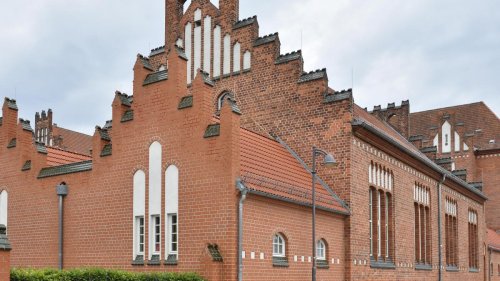 Schüler greift Lehrerin an – Frau erleidet Prellungen und Blutergüsse