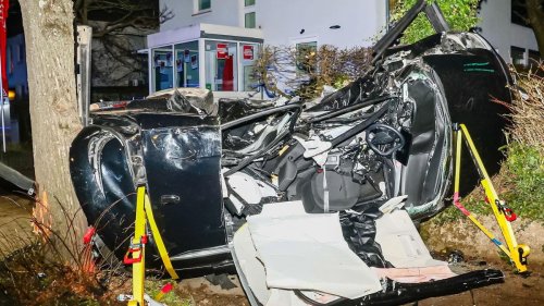 Junge Frauen sterben bei Unfall in Ludwigsburg – zweiter Fahrer weiter flüchtig