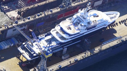 Weitere Oligarchen-Yacht in Hamburg festgesetzt