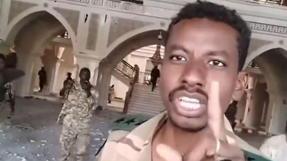Bürgerkrieg im Sudan – Militär erobert Präsidentenpalast in Khartum zurück