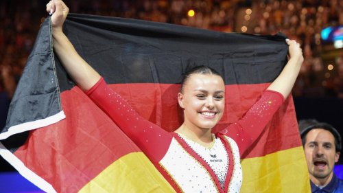Der pikante Gruß der 18-jährigen Europameisterin