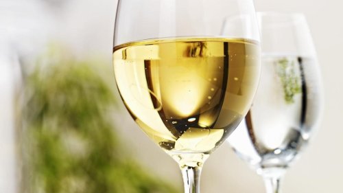 Wasser zum Wein, das darf gern sein