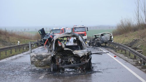 „So viel Leben in Sekunden ausgelöscht“ – Sieben Tote bei Autounfall