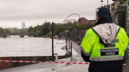 Drei Tote bei heftigen Unwettern in Italien – Wassermassen reißen Auto mit
