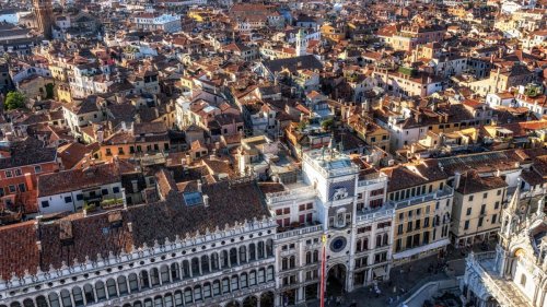 Mindestens 20 Tote bei Busunglück in Venedig