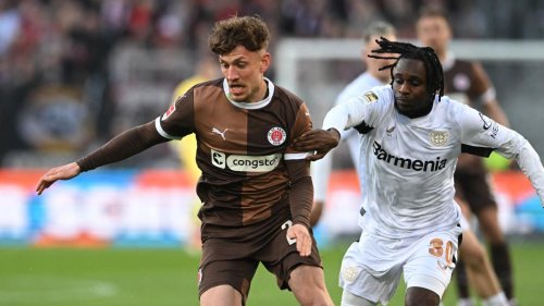 Meckern, Zeitspiel, Foul – Leverkusen kassiert binnen einer Minute drei Gelbe Karten