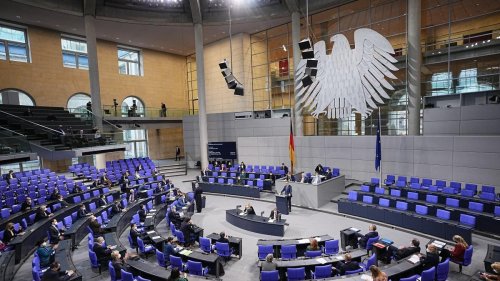 „Unverschämtheit“ – Scharfe Kritik an längerem Genesenenstatus im Bundestag
