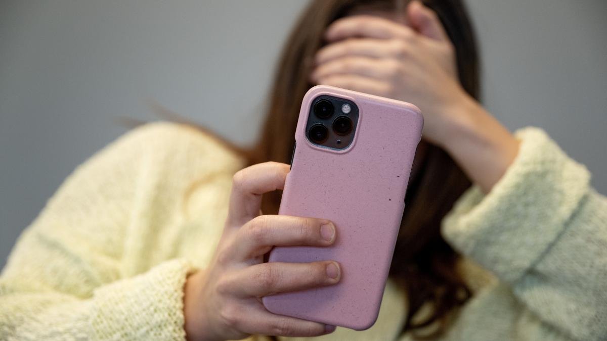 Digitaler Stress wird für echte Freundschaften gefährlich