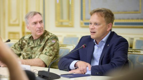 Großbritannien stellt Stationierung eigener Soldaten in der Ukraine in Aussicht