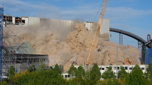 „Erfolgreich durch eine Sprengung zu Boden gebracht“