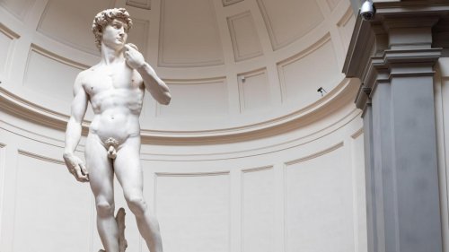 Pornografie im Klassenzimmer? Schulleiterin verliert Job wegen Michelangelos „David“
