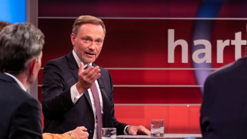 „Ich könnte ja hier sitzen als Vizekanzler und Finanzminister“