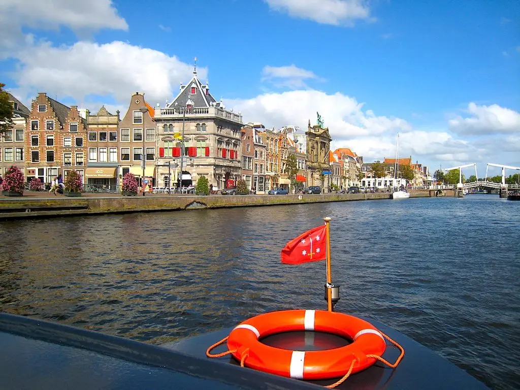 Haarlem in Holland – Grachten & Gemütlichkeit