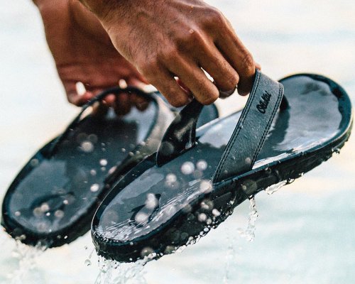 The 10 Best Men’s Sandals & Flip Flops for 2022