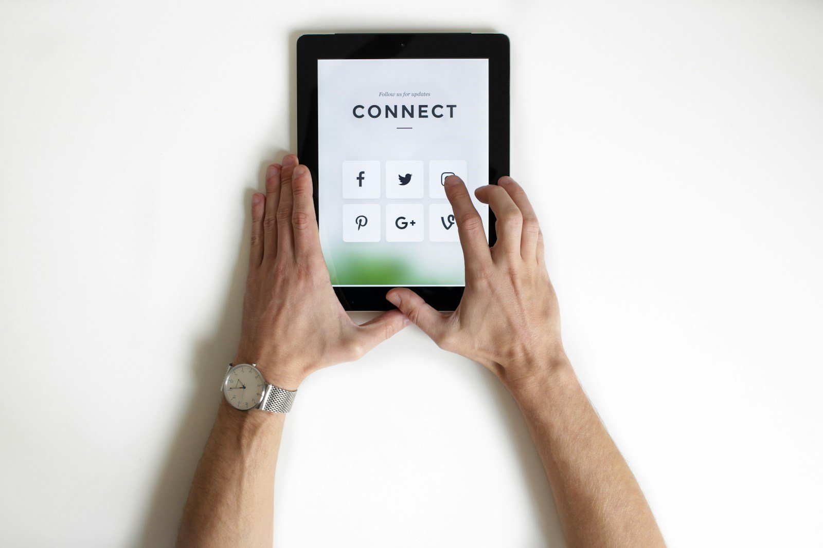 Building an Online Community: Key Considerations for Protecting User Rights