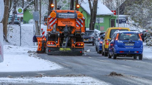 Glätte-Alarm in Deutschland: Schnee, Glatteis, Blitzeis - wo wird es wann gefährlich? | wetter.de