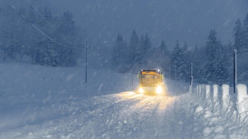 Wetterbericht für den 03.02.2023: Ohne Ende Schnee, glatte Straßen, Regen und Sturm | wetter.de