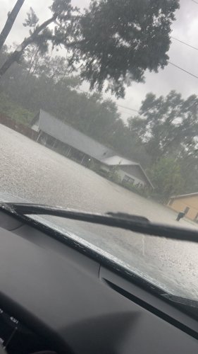 30-foot Hole Opens Up In Front Of Ocala Home, Residents Evacuated ...