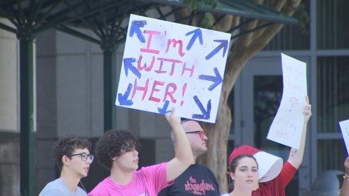 Hundreds march across downtown Orlando for abortion rights