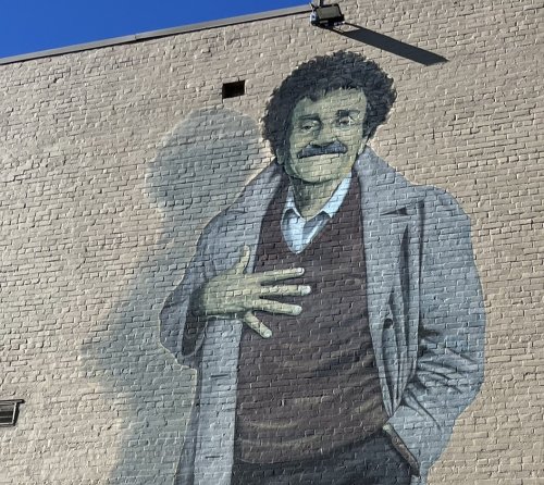 Why Vonnegut's face is green and needs a refresh