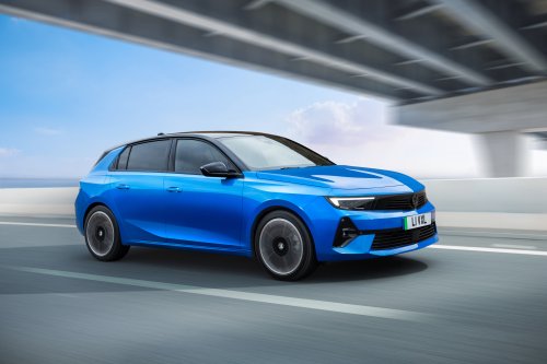 Vauxhall reveals Astra Electric and Sports Tourer Electric with UK arrival in 2023