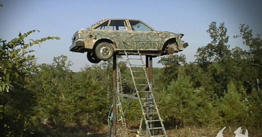 10 Hillbilly Deer Stands That Are The Definition Of Redneck Engineering