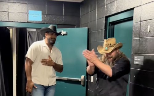 Chris Stapleton Can’t Contain His Excitement As NFL Player Sings “Tennessee Whiskey” Backstage At George Strait Concert