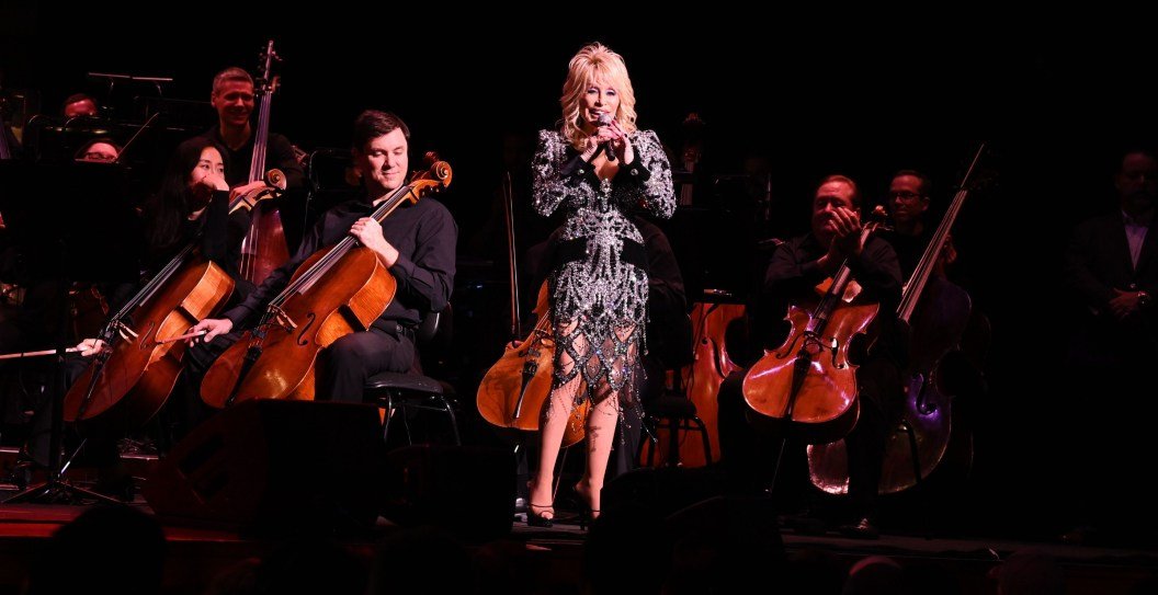 Nashville Wants To Rename Its Airport After Dolly Parton And Yes There's A Petition