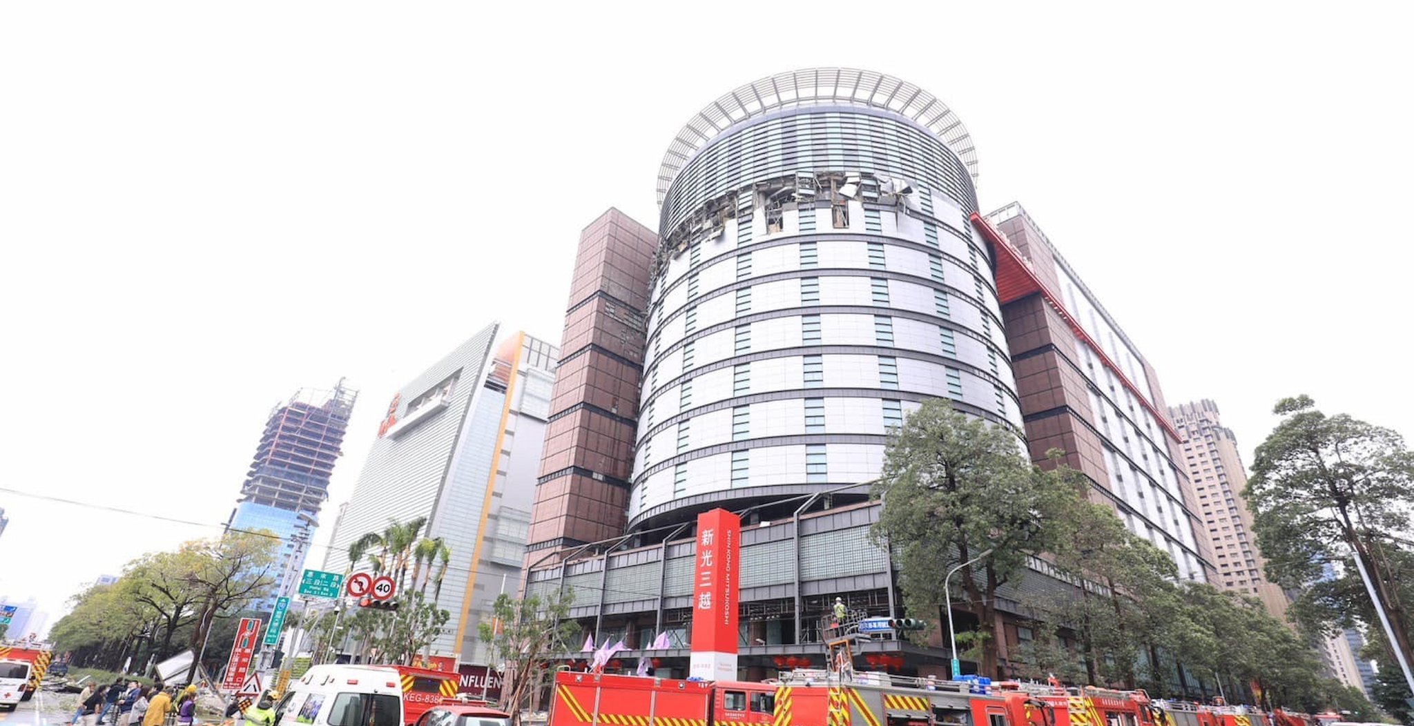 Gas Explosion Kills 4 And Injures 26 In Taiwan Shopping Mall