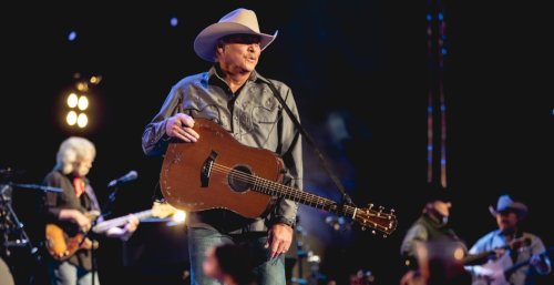 Alan Jackson Reveals When He Will Perform His Last Ever Show And It's Fitting